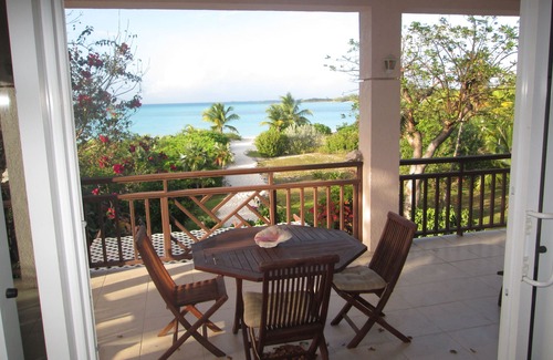 Great Exuma Apartamento | ESPACIOSO 'EN LA PLAYA' ¡Apartamento de un dormitorio KING & TURTLES! CS