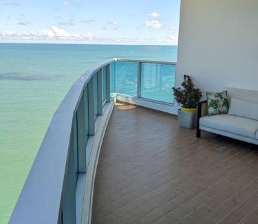 Nueva Gorgona Apartamento | Beachfront Apt with optional cook and airport pickup