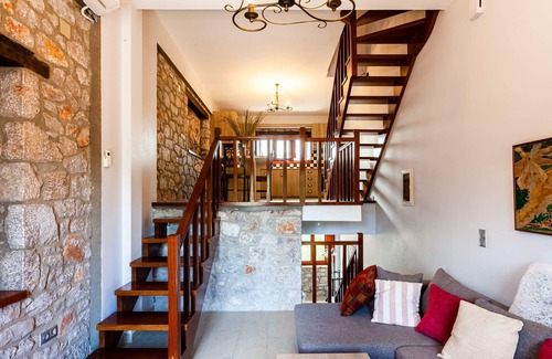 Paralio Astros Casa | Beachfront Astros Villa - Dukes Seaside Retreat