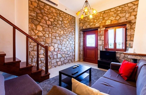 Paralio Astros Casa | Beachfront Astros Villa - Dukes Seaside Magic