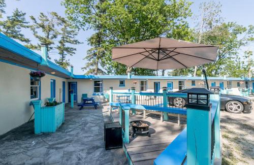 Wasaga Beach Hotel | Beachfront at Beach1 Motel