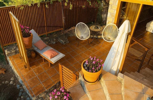 Avia Apartamento | Beachfront Avia Nest - Aspa's Getaway