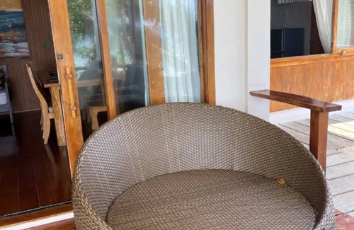 North Shore Cabaña | Beachfront Bliss - Steps to the sand!