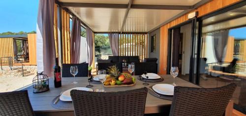 Tisno Complejo | Beachfront Bliss - Vortex2VB