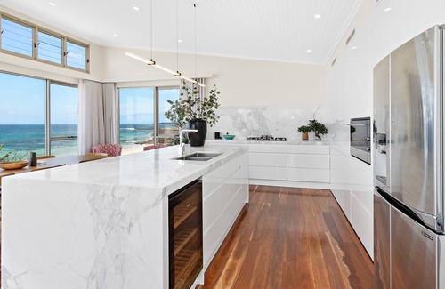 Shellharbour Casa | Beachfront Bliss - Your next getaway on the beach