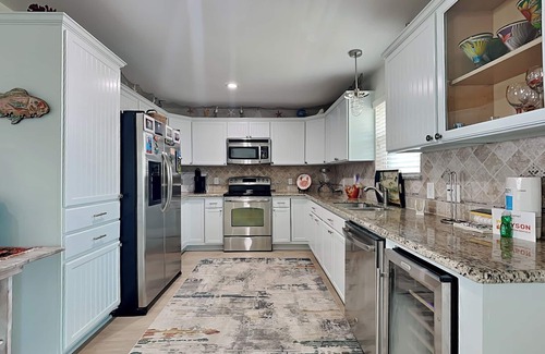 Bermuda Beach Cabaña | Beachfront Bungalow