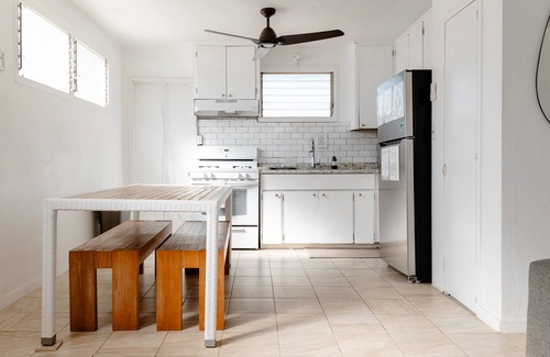 Ewa Beach Casa | Beachfront Bungalow with Gated Entry and Pet Friendly