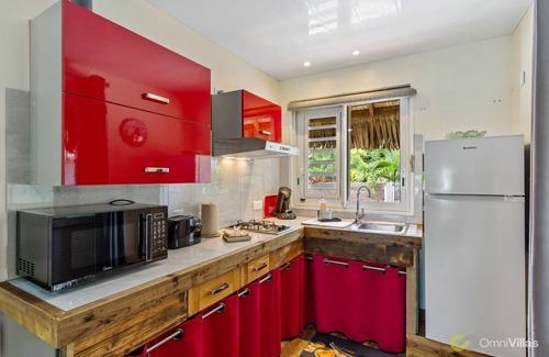 Moorea-Maiao Casa | Beachfront Bungalows with Sunset Views in Haapiti