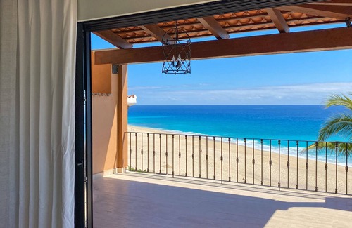 Santa Rosa Condominio | Beachfront Casa Del Mar Penthouse