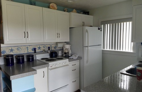 Long Beach Cabina | Cabina frente a la playa W / Pvt Trail To Beach / perros ok / stay 2 get 3rd free hasta Feb 28