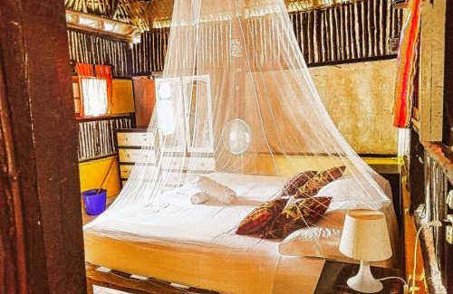 El Cuyo Cabina | Beachfront Casa Maya Lodge