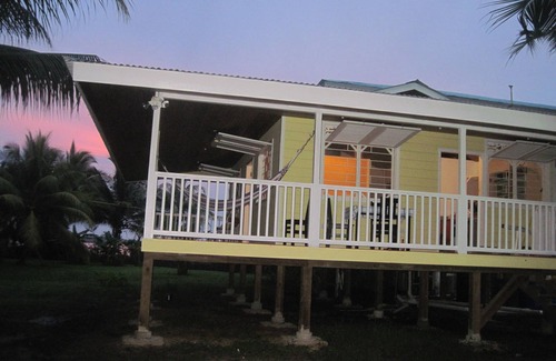 Big Creek Apartamento | Casita frente al mar en 3 acres, ¡desayuno y limpieza incluidos!