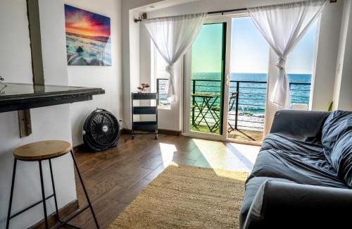 Costa Apartamento | Beachfront Charming 1 Bdr 1 Bth