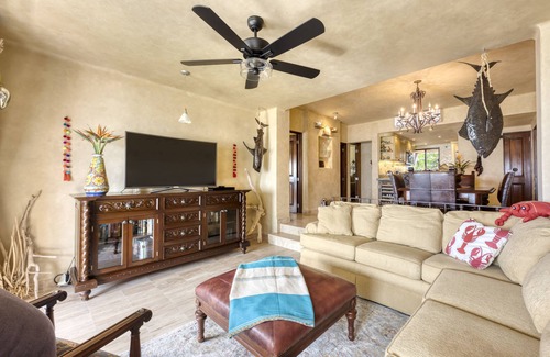 San José del Cabo Condominio | Amazing Beach front Hacienda Style condo