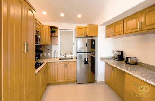 El Centenario Casa | Beachfront Villa with Pool & BBQ – Ideal for Large Groups & Family Vacations