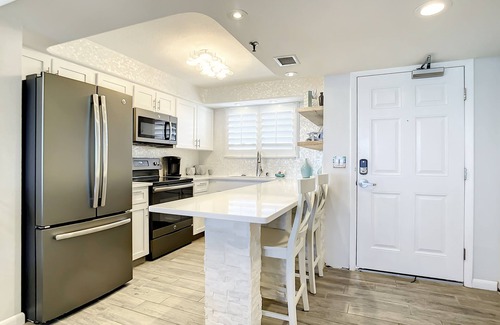 Horton Shores Condominio | Beachfront Condo - OceanView, Pool & Steps to Flagler Ave