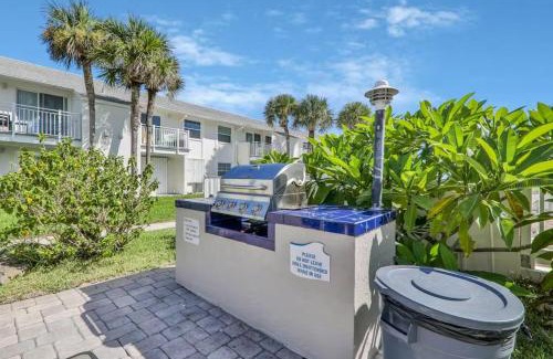New Smyrna Beach Casa | Beachfront Condo at Colony Beach Club - Ocean Views, Pool, Patio, Sleeps 4