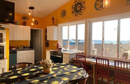 Sylvan Beach Condominio | Beachfront Condo in the heart of Sylvan Beach