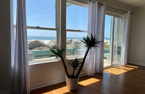 Imperial Beach Condominio | Beachfront condo--amazing views!!
