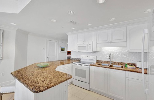 Orange Beach East Casa | Beachfront Condo w/ View & Pool, Sleeps 8