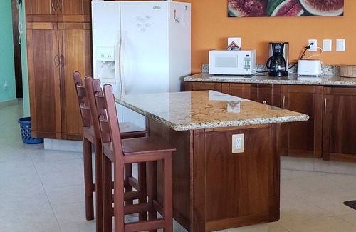 Emiliano Zapata Condominio | Beachfront Condominium-Great Prices Great View/No children under 13 allowed