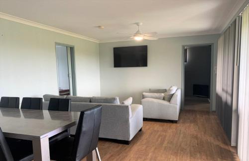 Jurien Bay Casa | Beachfront Cottage on the Park