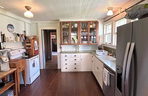 Madison Cabaña | Beachfront Cottage with panoramic views of Long Island Sound in Madison CT