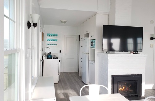 North Truro Cabaña | Beachfront Days' Cottages Updated with Modern Luxuries
