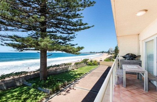 Narrabeen Apartamento | Beachfront Dream - Direct Beachfront