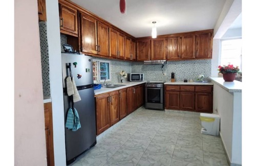 Paraiso Apartamento | Beachfront Duplex Apt+Private Jacuzzi+2 QBed+2bath+AC+Wifi+HotWater+Pet Friendly