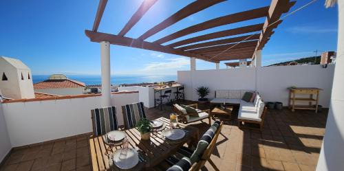 Puerto de la Duquesa Apartamento | Beachfront Apartment with Rooftop Terrace - Manilva - La Duquesa