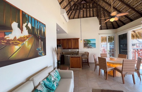 San Pedro Mixtepec Apartamento | Beachfront in a peaceful Resort 8mi from Puerto Escondido
