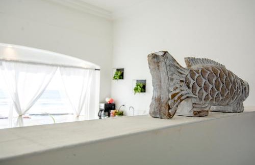 Costa Apartamento | BEACHFRONT Escape - Cozy Studio