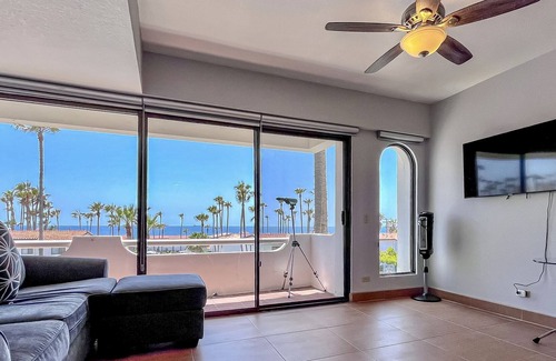 La Paloma Condominio | Ocean View La Paloma Condo w/Beach Access Downtown