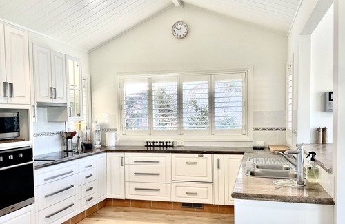 Long Beach Casa | Beachfront five bedroom home with pool and ocean views