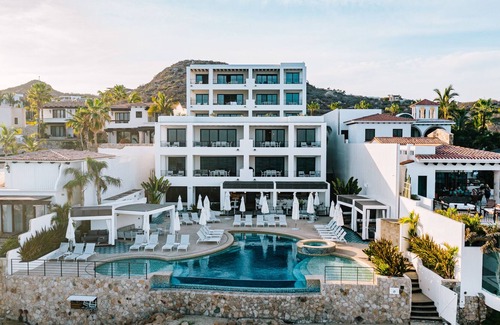 Buzzards Condominio | Beachfront Flats 3bd Residence