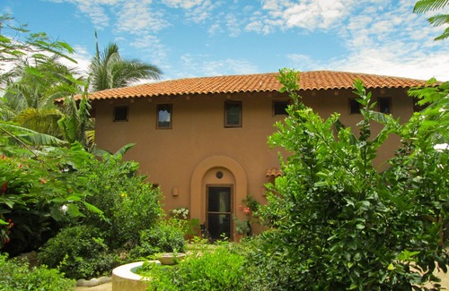 Troncones Apartamento | Apartamento frente al mar - 2 dormitorios + 2 baños + 2 zonas de estar + piscina, ¡en la mejor playa para nadar!