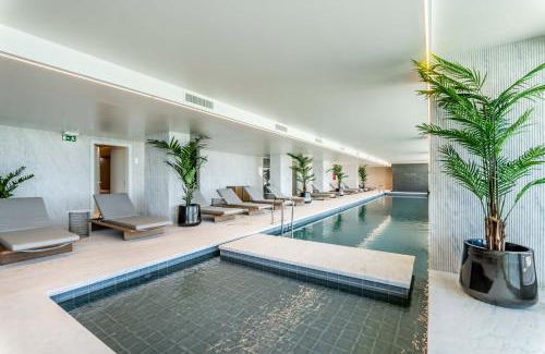 Armacao de Pera Apartamento | Beachfront Garden & SPA - indoor and outdoor pool