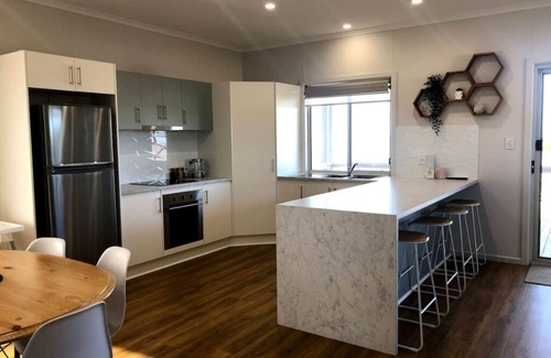 Yorke Peninsula Casa | Beachfront Gem | Cast a Line at 29