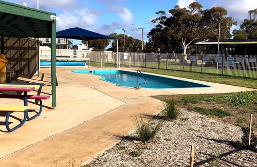 Yorke Peninsula Casa | Beachfront Gem | Cast a Line at 29