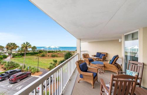 Litchfield by the Sea Casa | Beachfront Getaway Luxurious 3BR with Ocean Views
