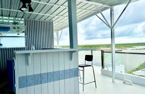 San Pedro Cabina | Beachfront Glamping w/Breakfast
