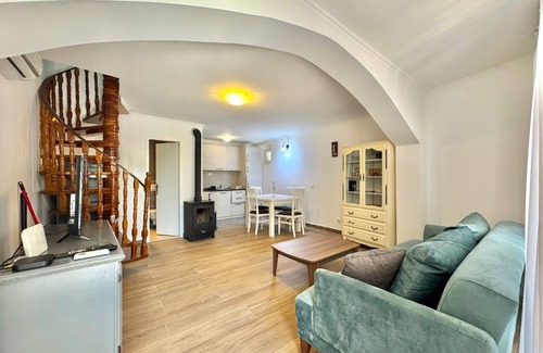 Rafajlovici Apartamento | Beachfront Holiday home