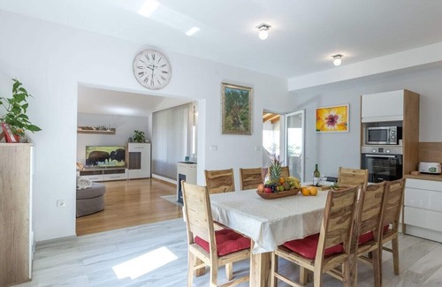 Molat Casa | Beachfront Holiday House Kaliope