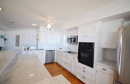 Terramar Beach Casa | BEACHFRONT Home -4 Bedroom 3 Bath -Spectacular View! -Welcome large families!