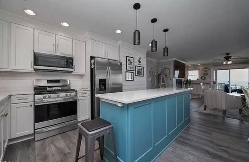 Hampton Casa | ☆ Beachfront Home w/ Stunning Views, Hot Tub, Luxury Kitchen & Private Beach!