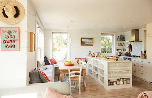 East Wittering Casa | Beachfront House w Pool & Steam