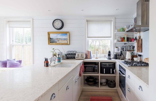 East Wittering Casa | Beachfront House w Pool & Steam