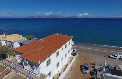 Agia Pelagia Casa | Beachfront House Agia Pelagia