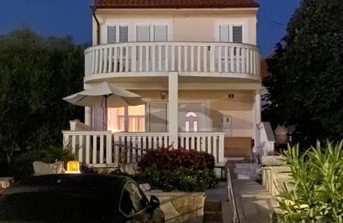 Poljana Casa | Beachfront house